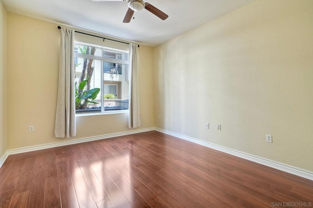 9253 Regents Road - Photo 17