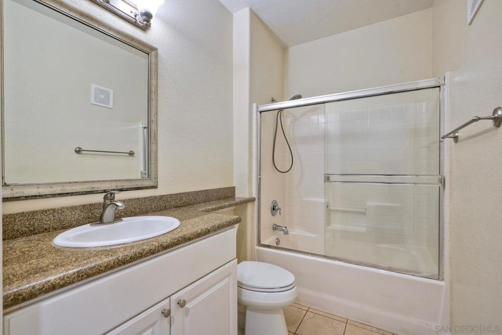 9253 Regents Road - Photo 14
