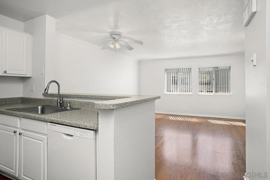 3440 Lebon Dr - Photo 22