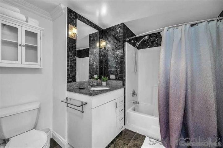425 W Beech - Photo 5