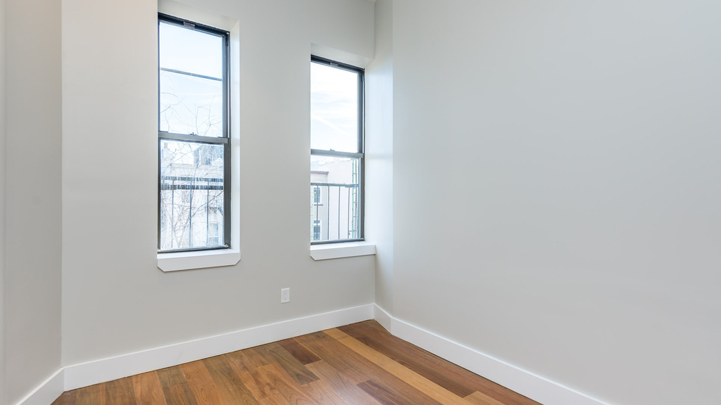 228 Kingsland Avenue - Photo 15