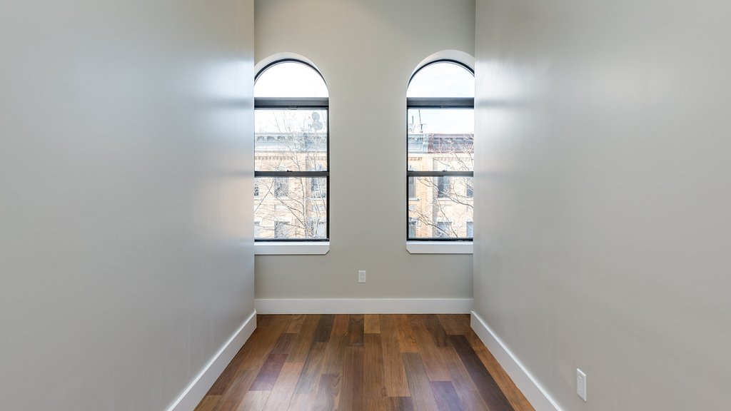 228 Kingsland Avenue - Photo 3
