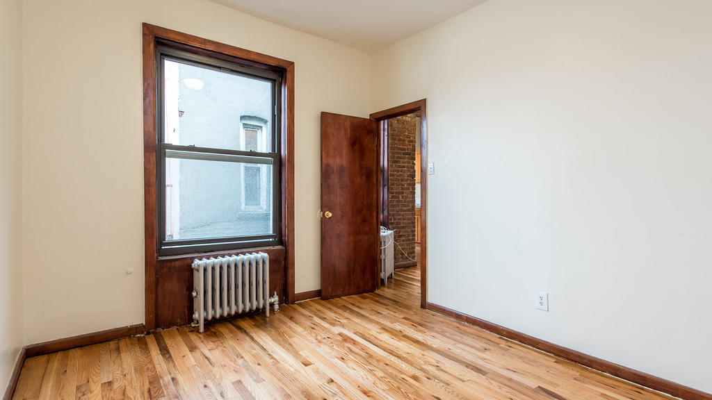 210 Humboldt Street - Photo 9