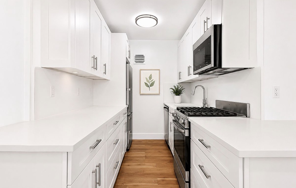333 East 14th Street - Photo 4
