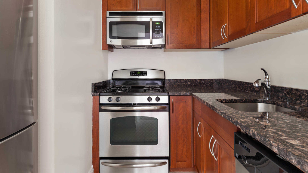 50 West 77th Street - Photo 5
