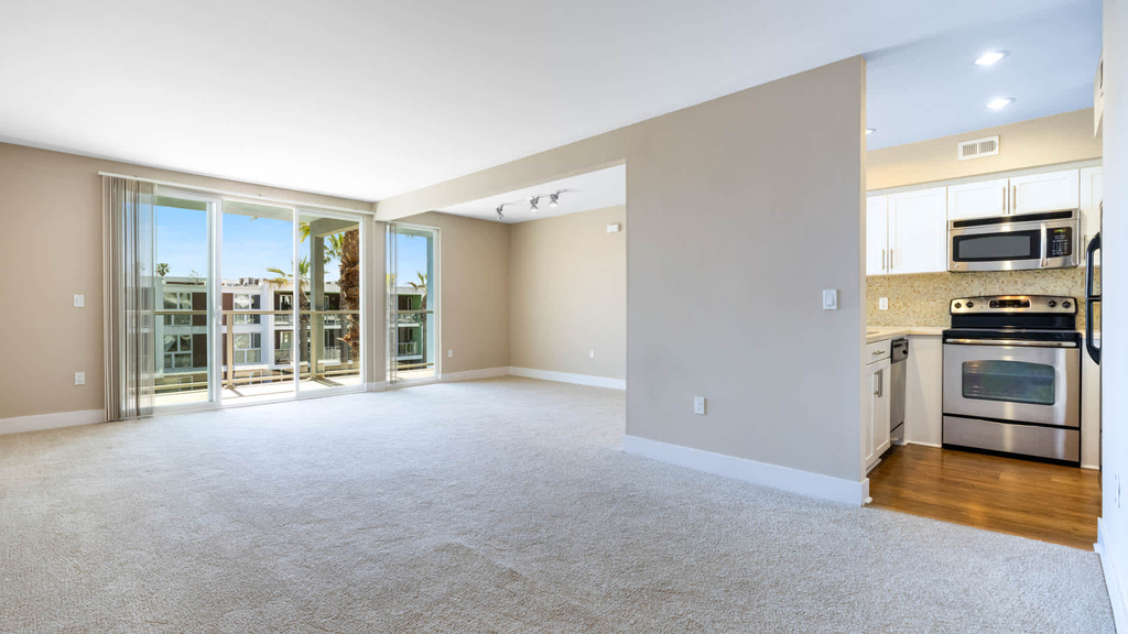 13900 Fiji Way - Photo 15