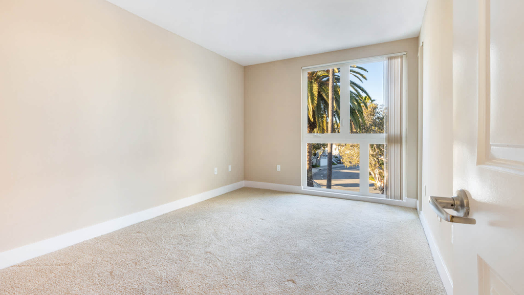 13900 Fiji Way - Photo 29