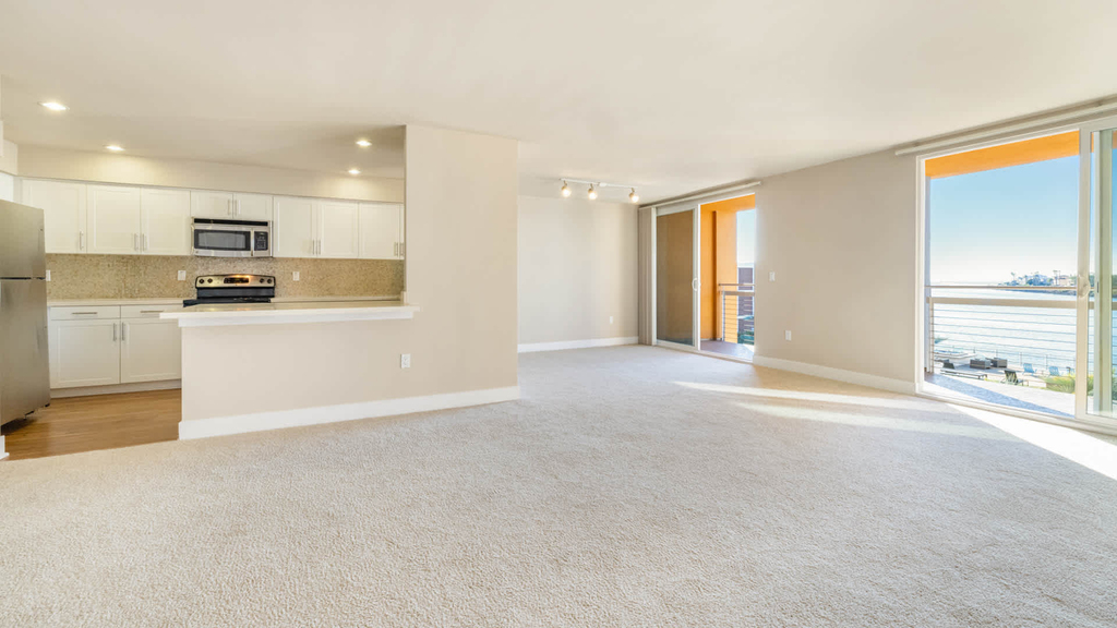 13900 Fiji Way - Photo 12