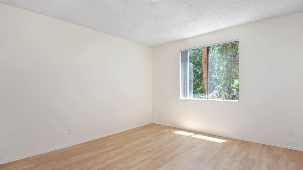 23100 Avenue San Luis - Photo 12