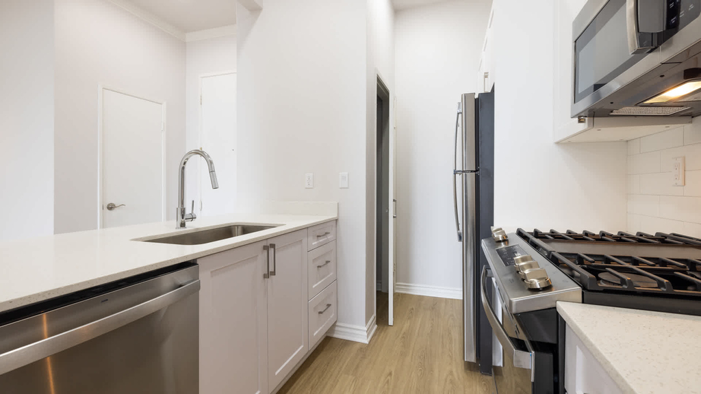 23100 Avenue San Luis - Photo 4