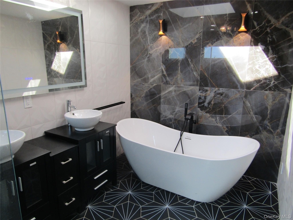 89 Kenneth Place - Photo 11
