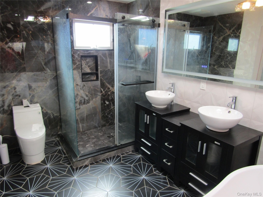 89 Kenneth Place - Photo 10