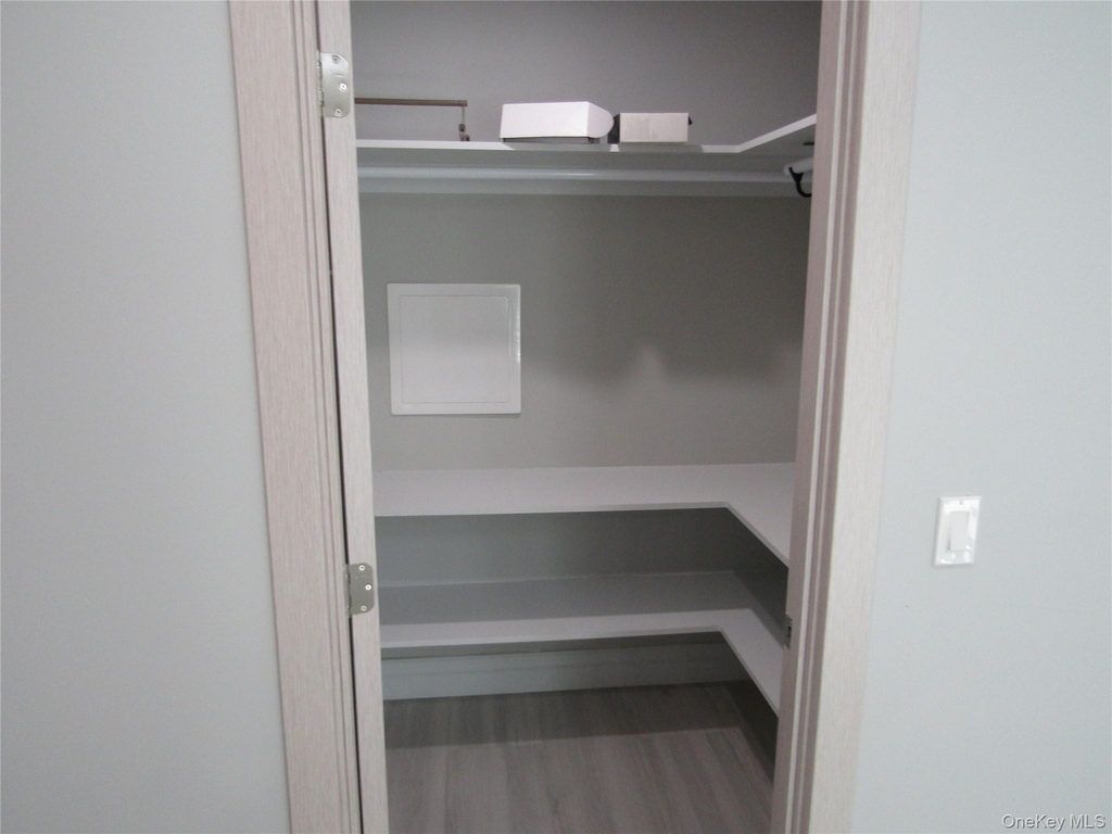 89 Kenneth Place - Photo 2