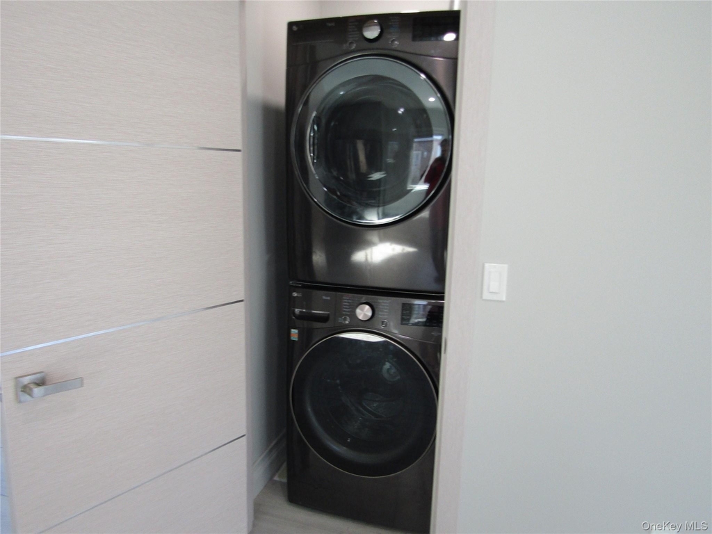 89 Kenneth Place - Photo 19