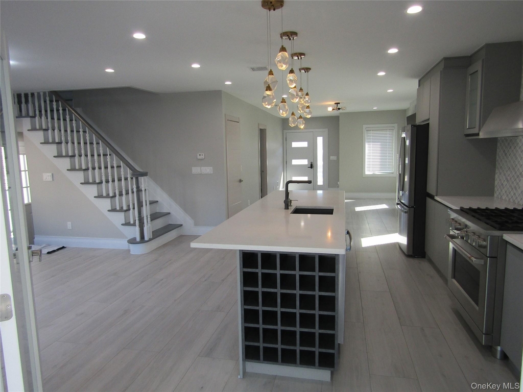 89 Kenneth Place - Photo 21