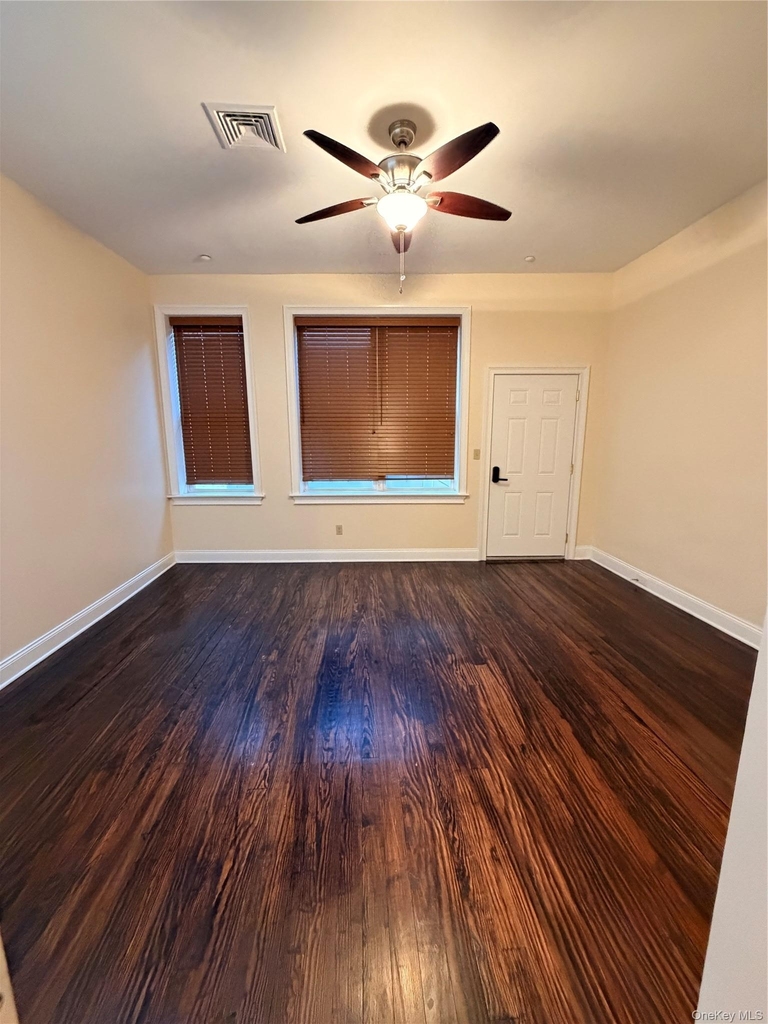 337 Main Street - Photo 3