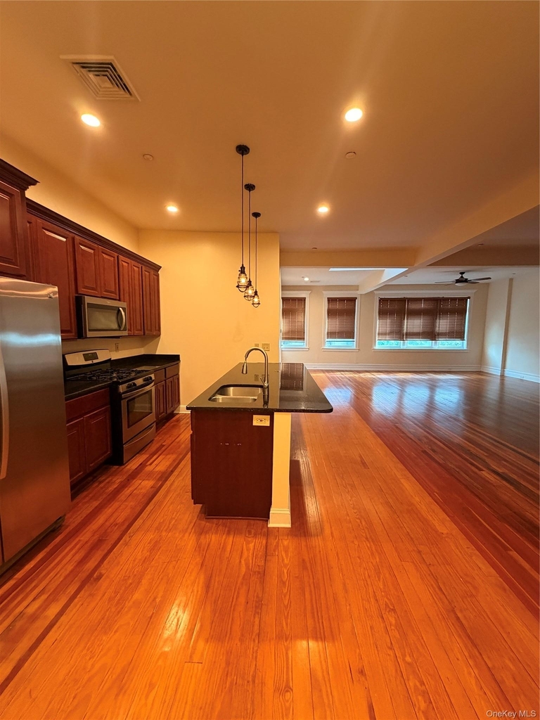 337 Main Street - Photo 1