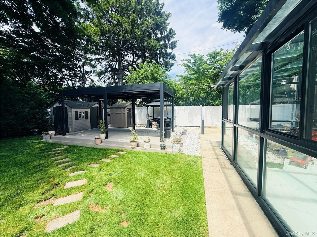 52 Miller Place - Photo 15