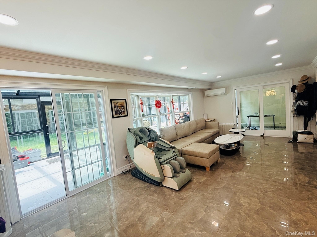 52 Miller Place - Photo 3