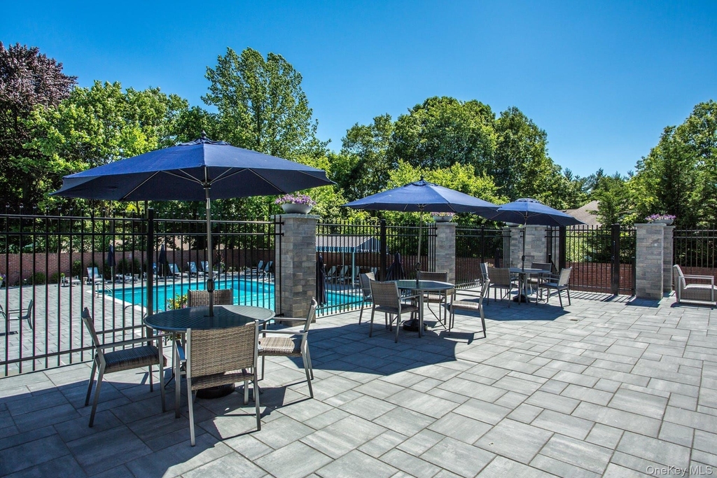 91 Duckpond Drive - Photo 10
