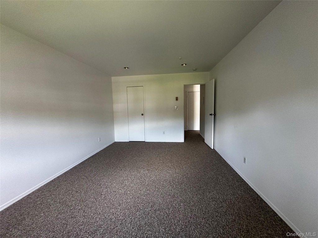 101 Sylvan Avenue - Photo 7