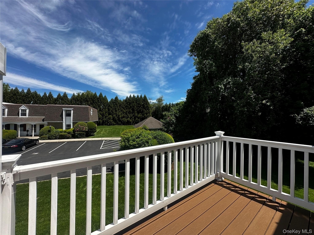 101 Sylvan Avenue - Photo 8