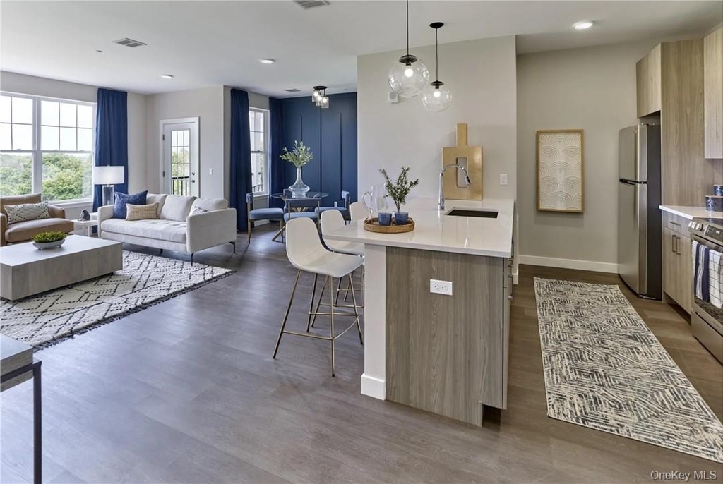 9 Monticello Drive - Photo 3