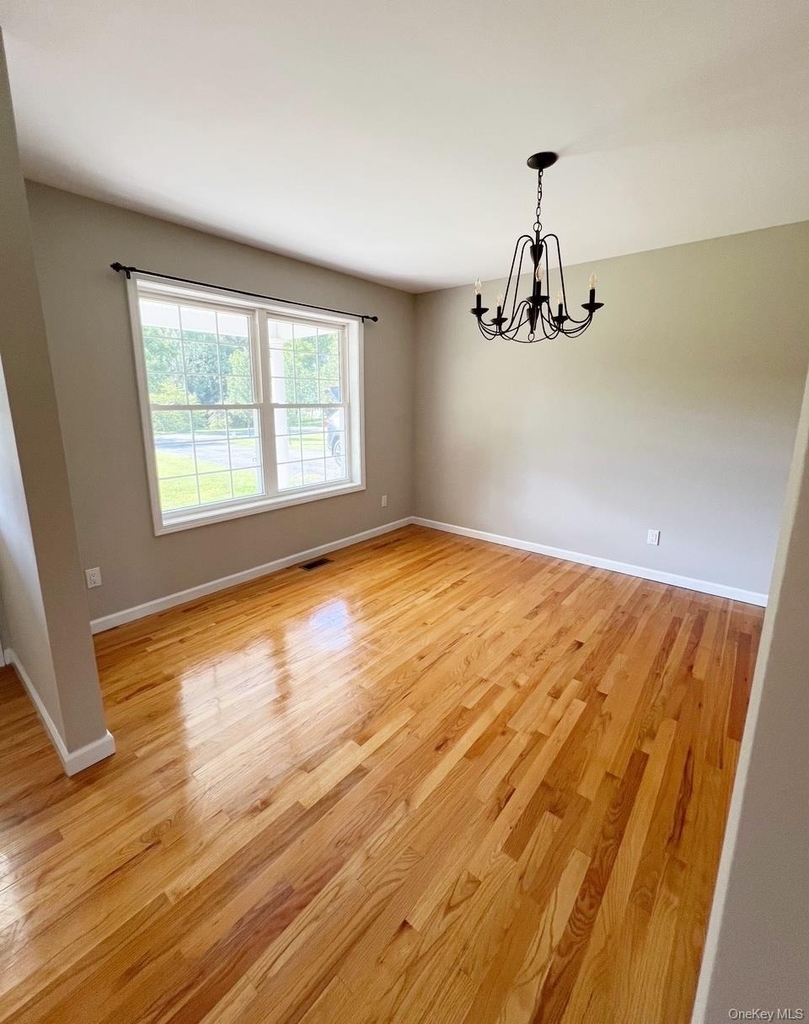 24 Mountain View Road - Photo 3