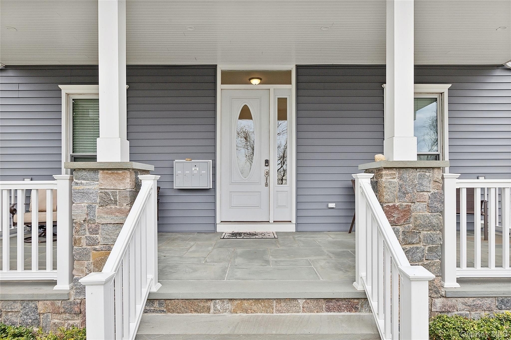 15 Summit Place - Photo 1