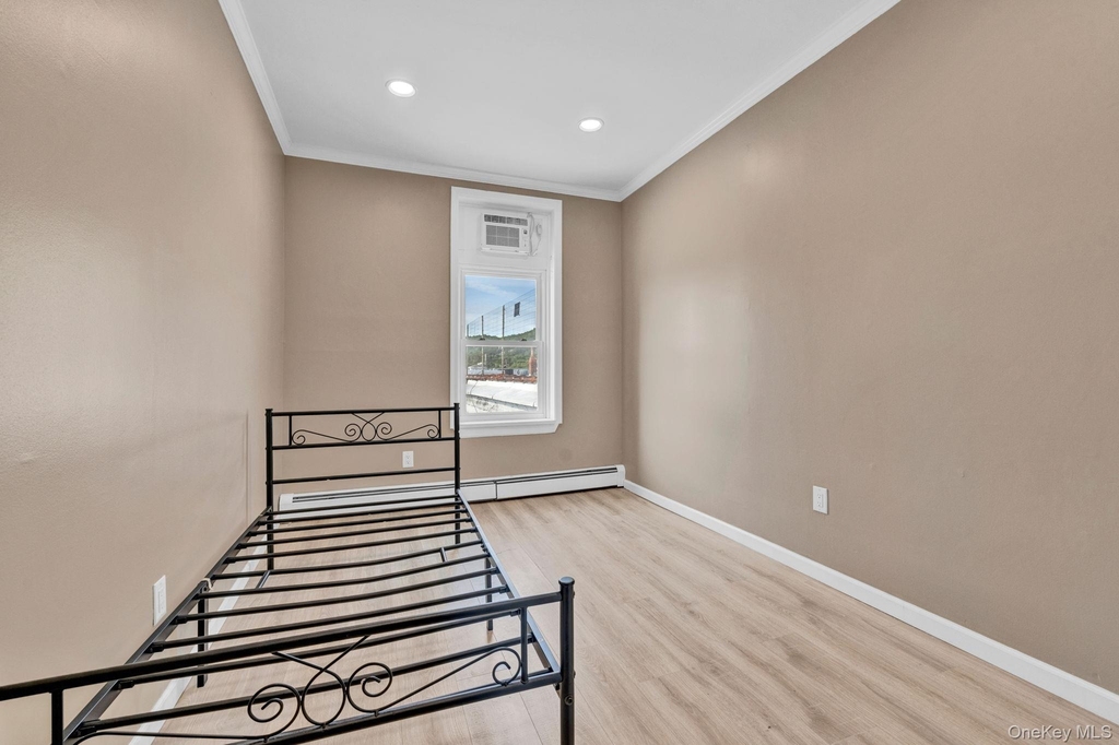 85 Main Street - Photo 8