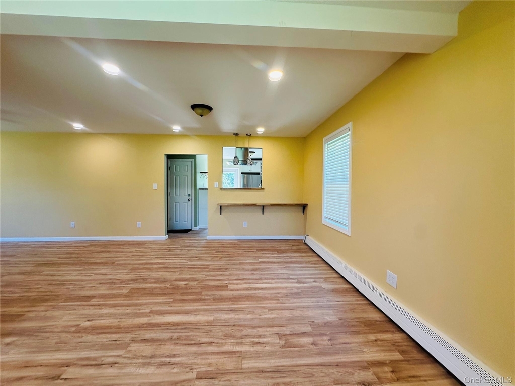 26 Spring St - Photo 6