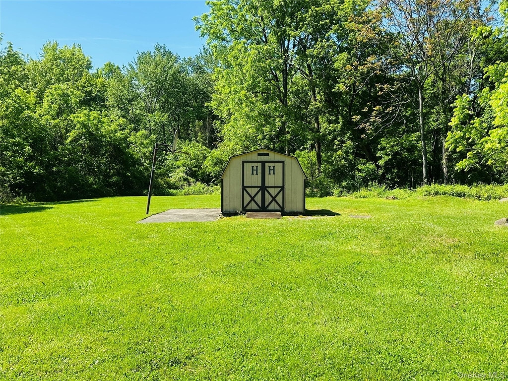 26 Spring St - Photo 25