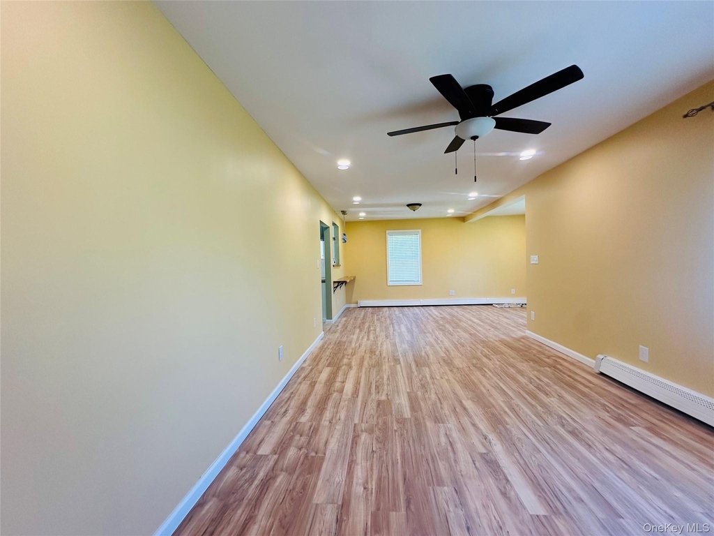 26 Spring St - Photo 4