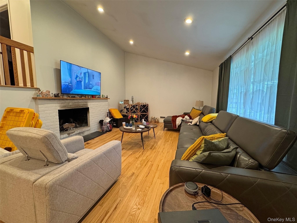 3 Stonewall Lane - Photo 1