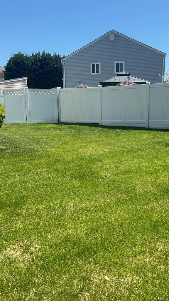 4278 Clarissa Road - Photo 5