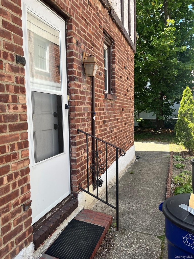 24829 Cambria Avenue - Photo 16