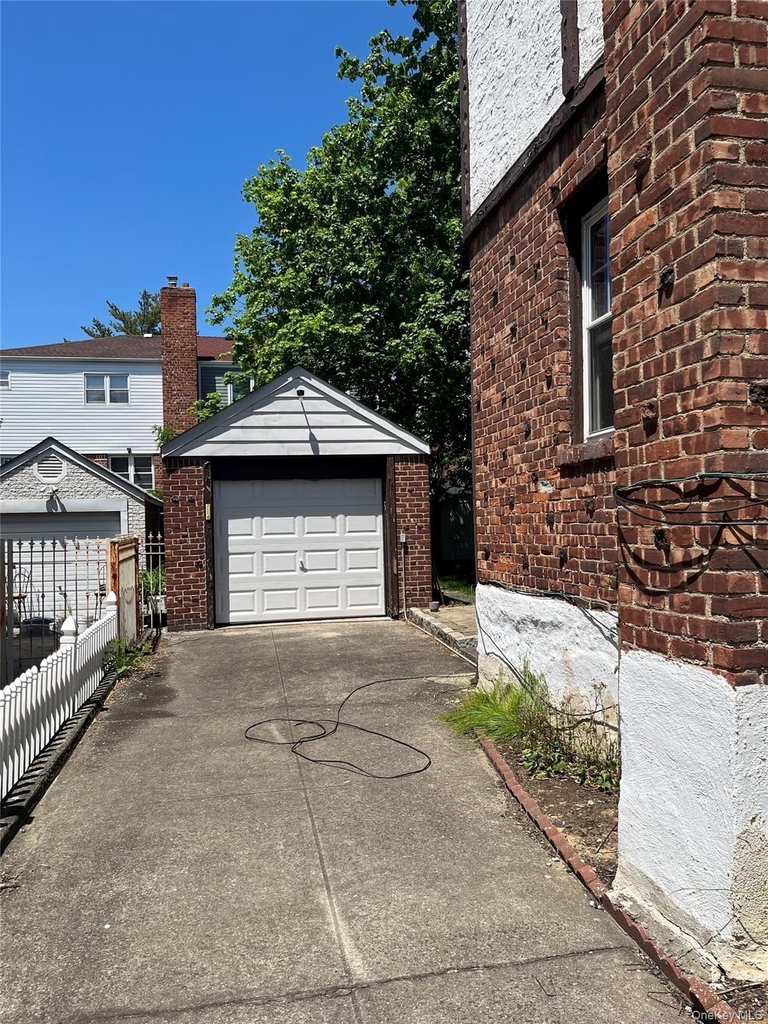 24829 Cambria Avenue - Photo 23