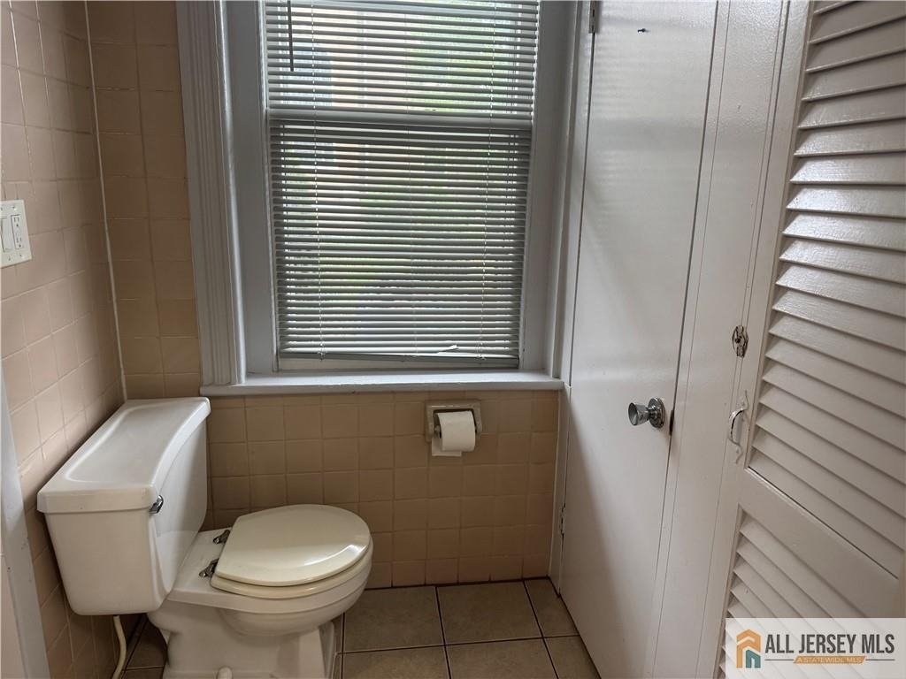 64 Whitehead Avenue - Photo 6
