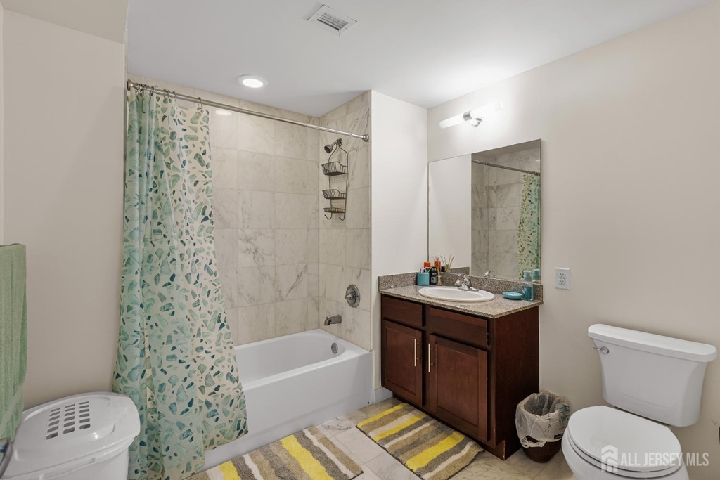 110 Somerset Street - Photo 13