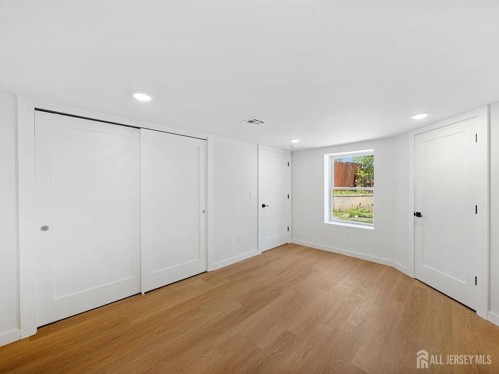 3 Meadow Road - Photo 6