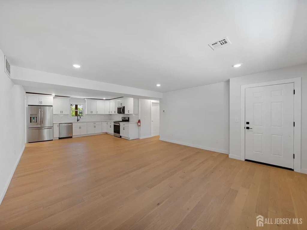 3 Meadow Road - Photo 0
