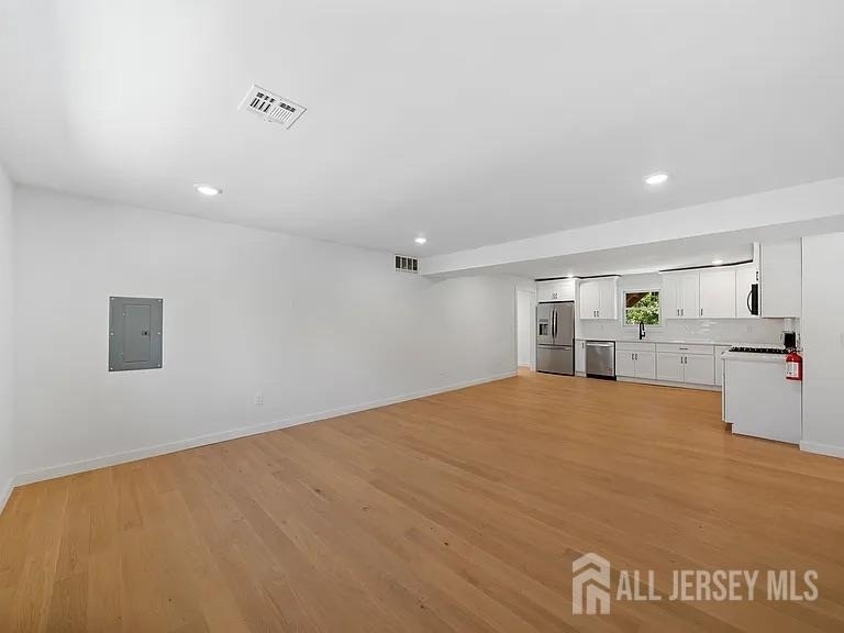 3 Meadow Road - Photo 2