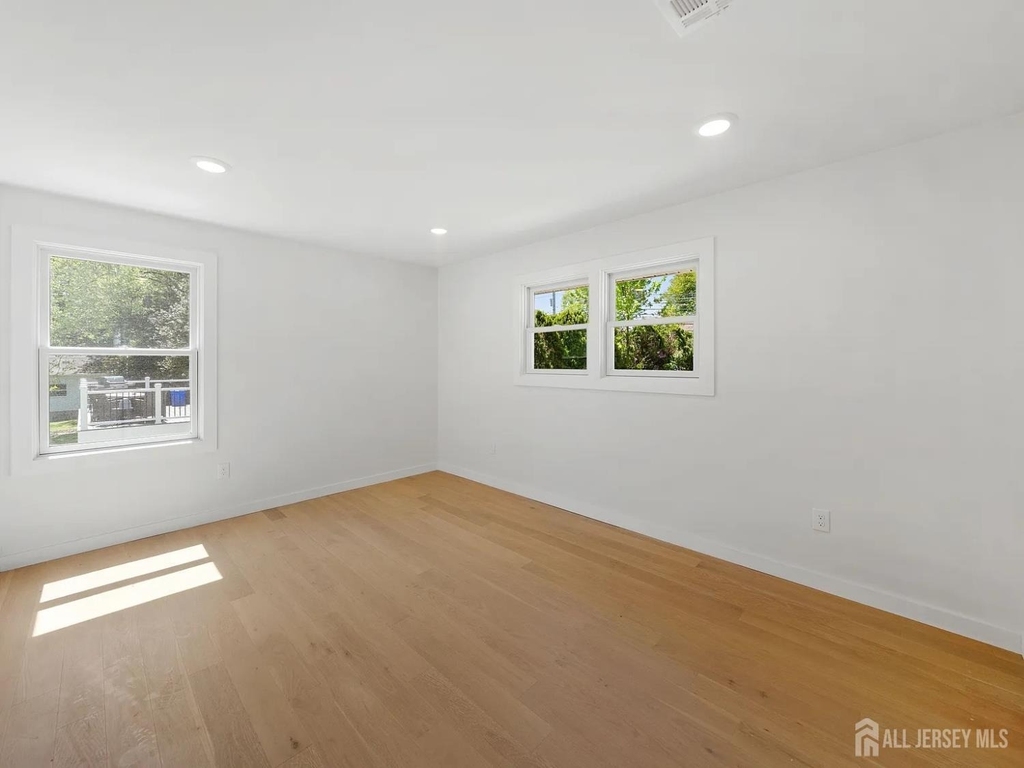 3 Meadow Road - Photo 9