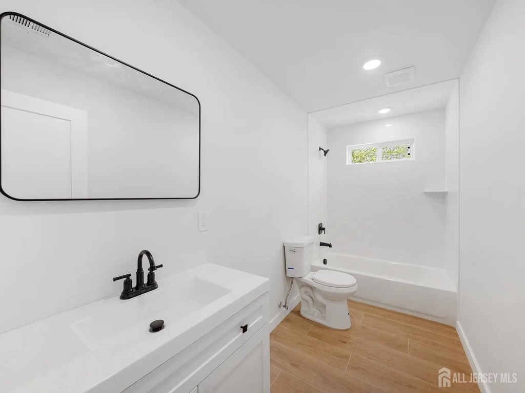 3 Meadow Road - Photo 3