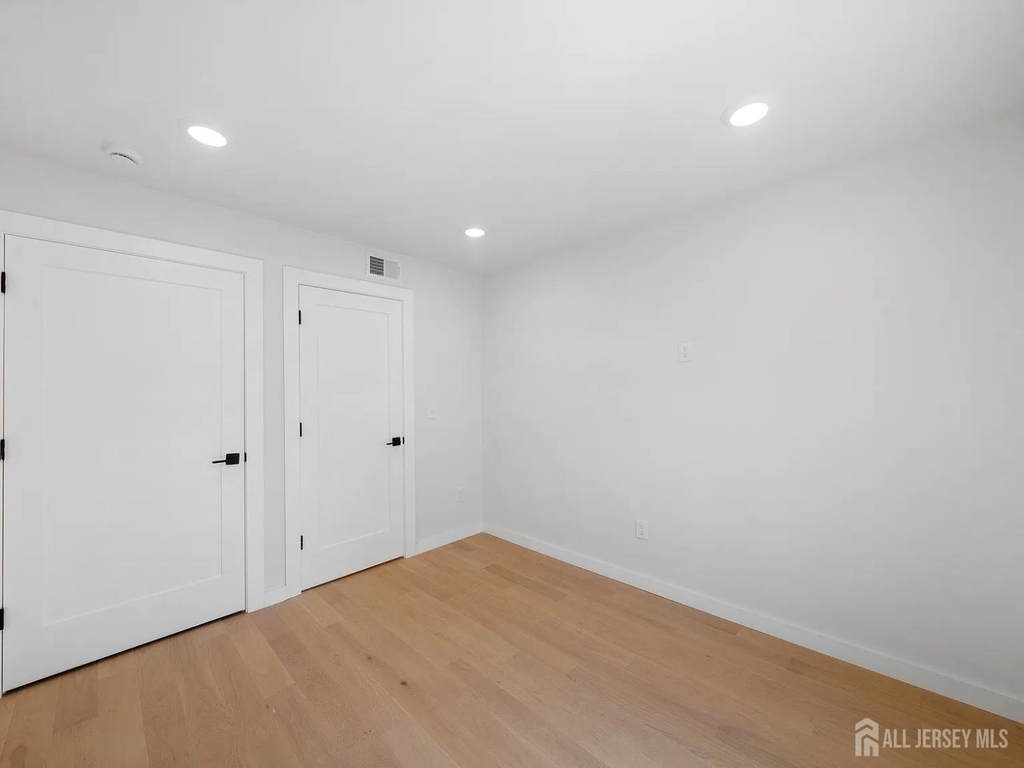 3 Meadow Road - Photo 6