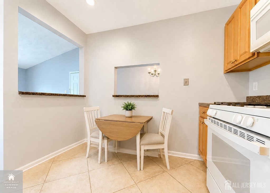 482 Danbury Lane - Photo 4