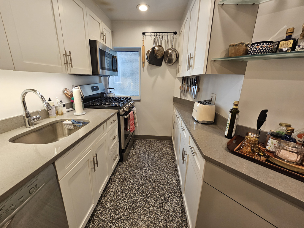 40 Central Park S - Photo 12