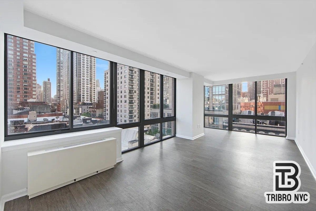 348 E 92nd Street - Photo 1