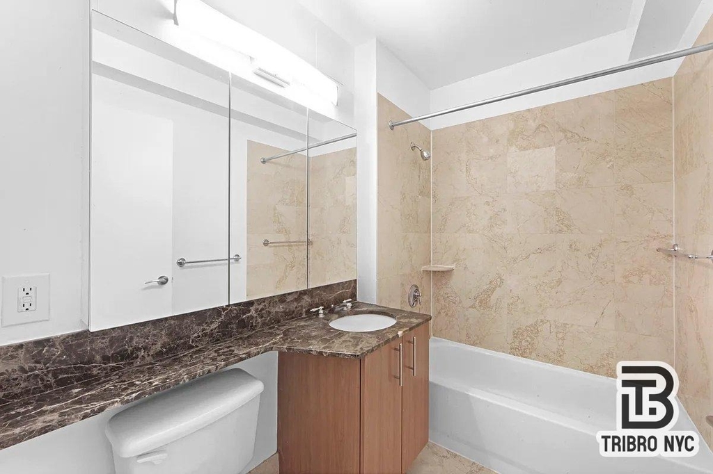 348 E 92nd Street - Photo 9