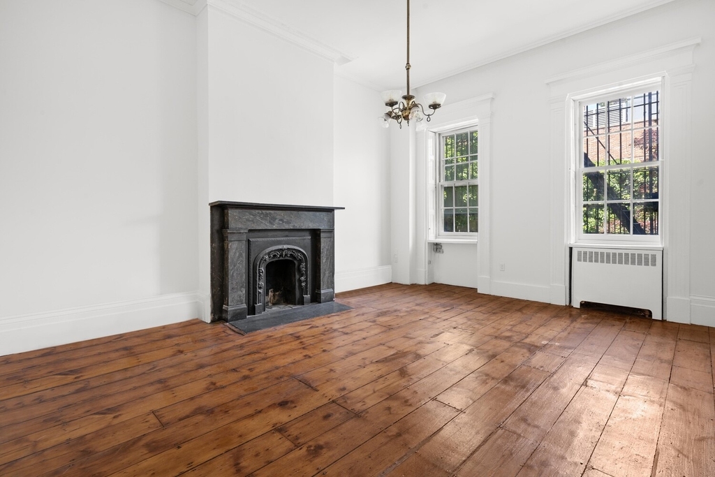 71 Horatio Street - Photo 5